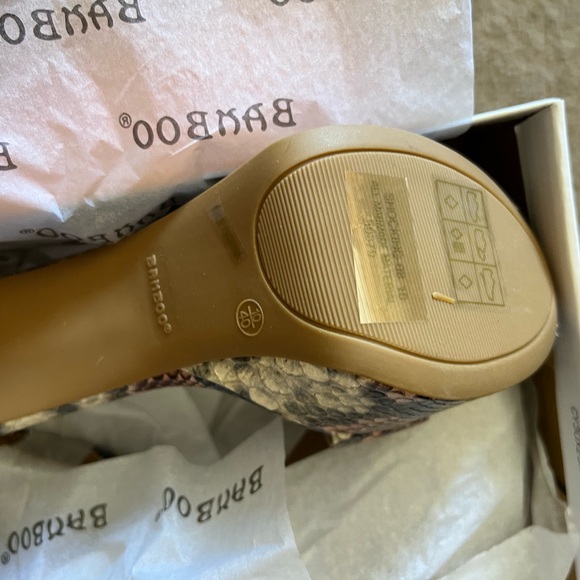 Platform snake print heels - Picture 6 of 6